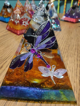 Load image into Gallery viewer, Medium Shungite Orgonite EMF Protection/Chakra Healing Pyramid 10-18 Symm