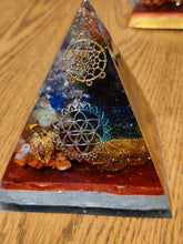 Load image into Gallery viewer, XLarge 7 stone Orgonite EMF Protection/Chakra Healing Pyramid