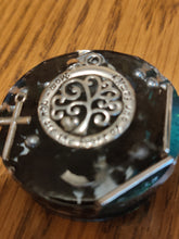 Load image into Gallery viewer, Flower of Life Shungite Orgonite EMF Protection/Chakra Healing Pyramid