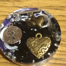 Load image into Gallery viewer, Flower of Life Shungite Orgonite EMF Protection/Chakra Healing Pyramid