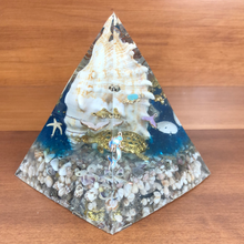 Load image into Gallery viewer, XLarge Amazonite Orgonite EMF Protection/Chakra Healing Pyramid